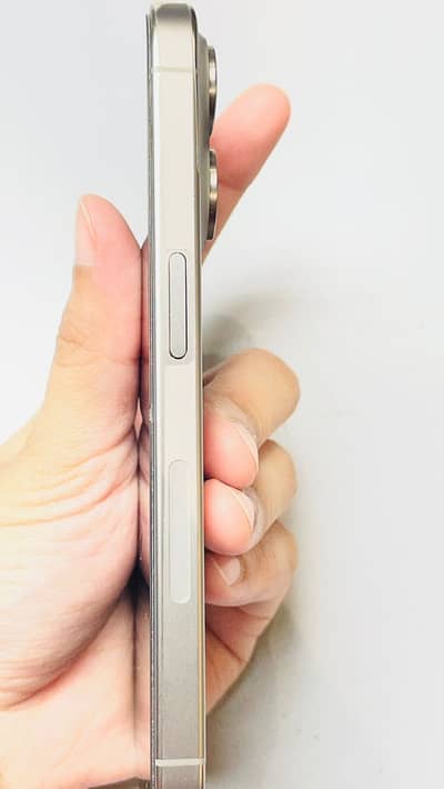 Apple iPhone 15 Pro
