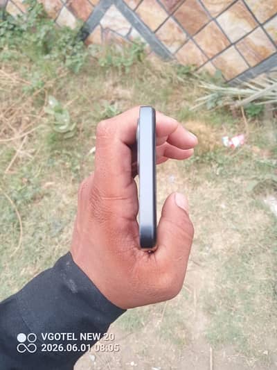 Realme C35