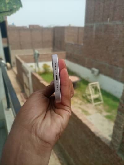 Apple iPhone 14