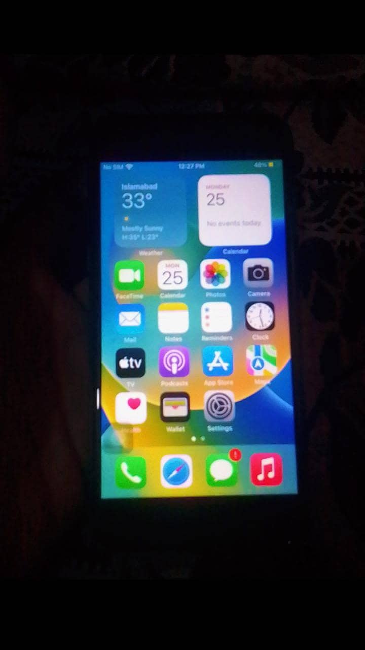 Apple iPhone 8 0
