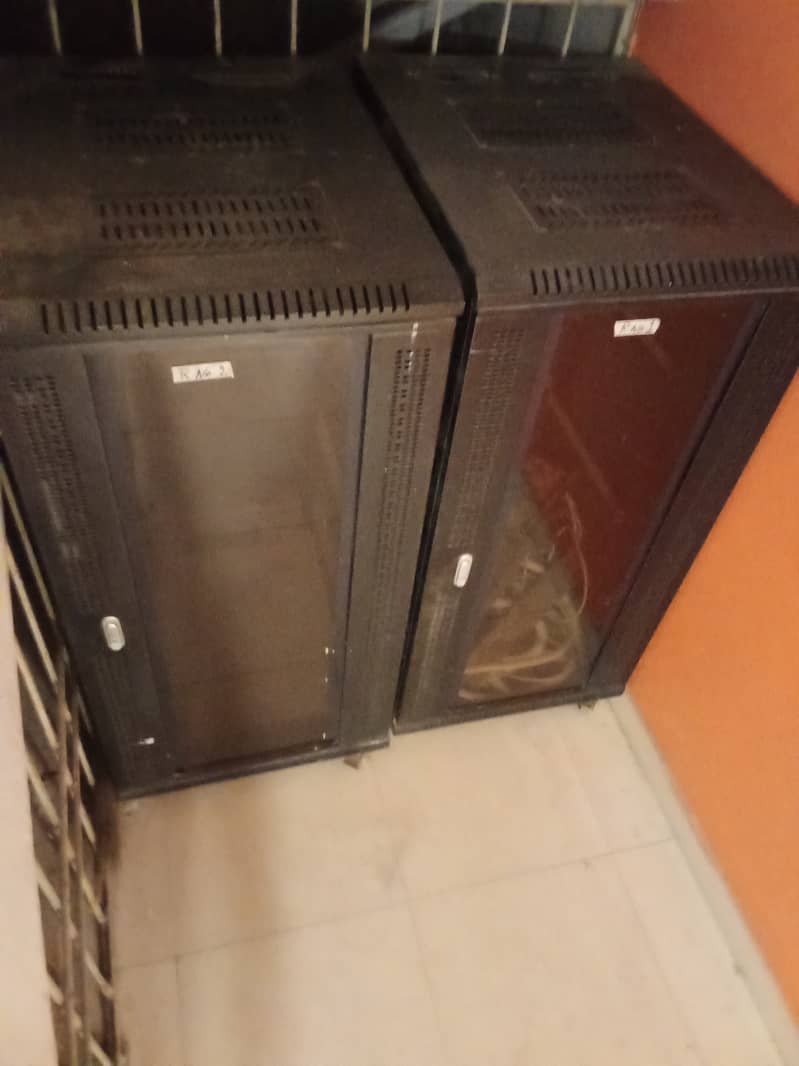 Server rack 1