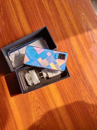Vivo V21e 8Gb Ram 128Gb $oom For Sale Contact 03094849362