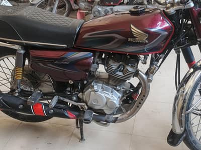 Honda CG 125 2022 Model – Excellent Condition – Registered in My Name