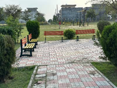 8 Marla Corner Plot Available for Sale in I-16