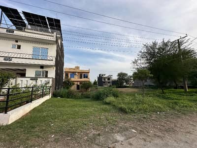 8 Marla Plot Available For Sale In I-16
