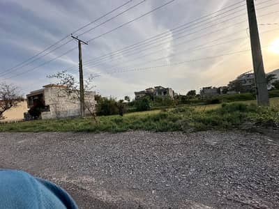 5 Marla Plot Available for Sale in I-16