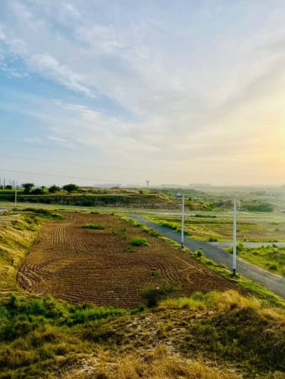 5 Marla Plot Available For Sale In I-15