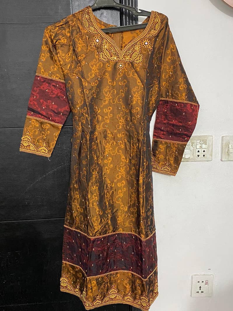 dresses 16