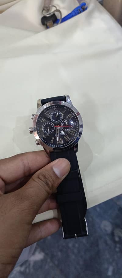 ⌚ Original Guess Watch – Stylish & Premium Look