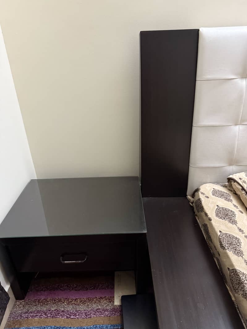 Double bed 4