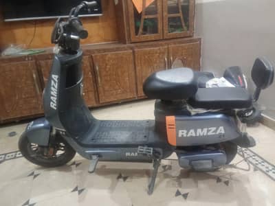 Electric Scooty Ramza paddler