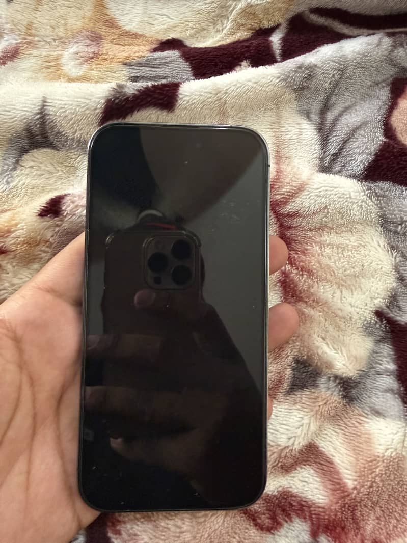 iPhone 14 pro 1