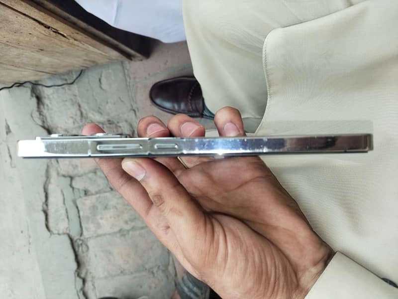 Infinix Note 40 1
