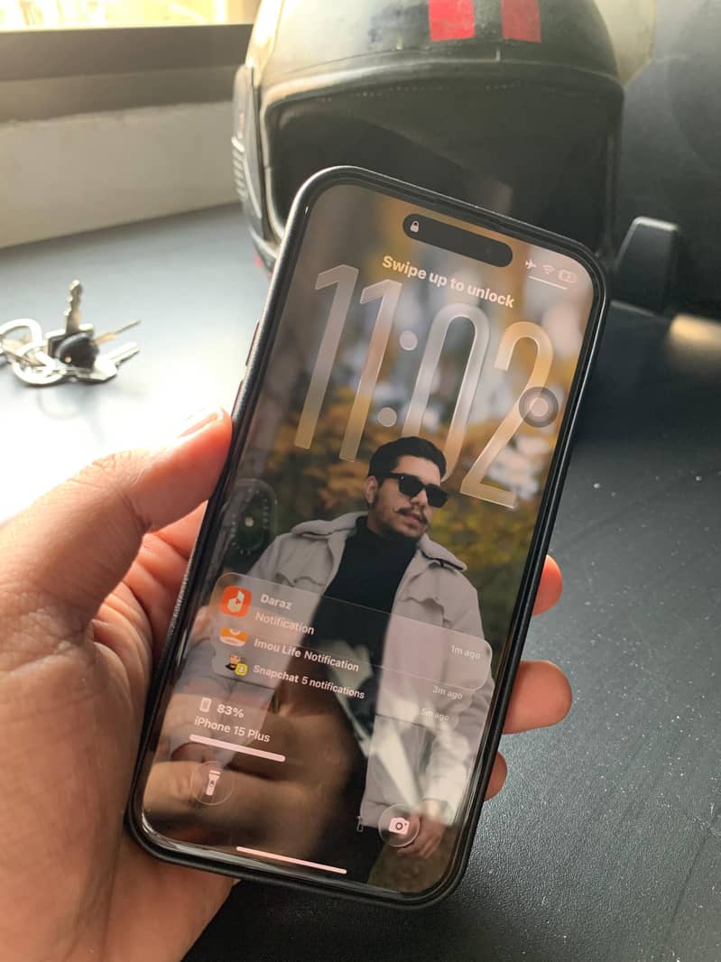 Apple iPhone 15 plus 0
