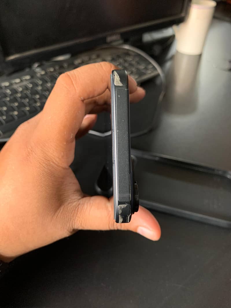 Apple iPhone 15 plus 4