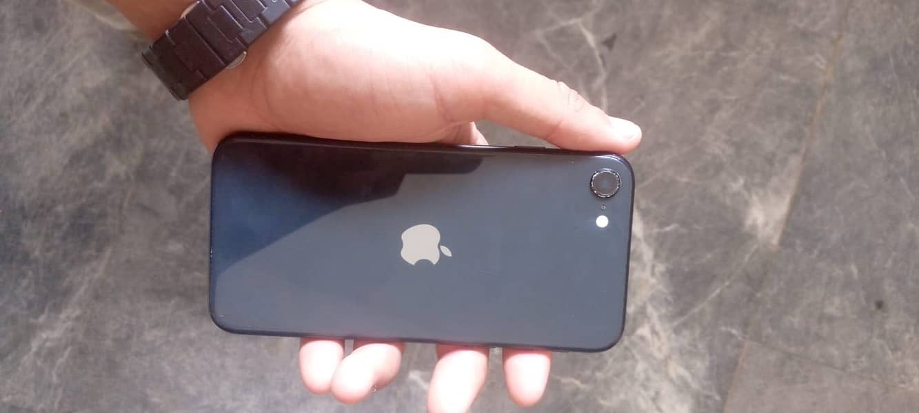 Apple iPhone SE 1