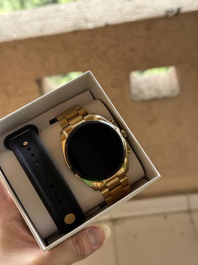 Micheal Kors Gen 6 Smart Watch (Mint Condition]