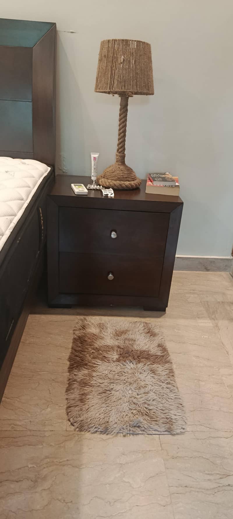 BED SET WITH DRESSING TABLE 2