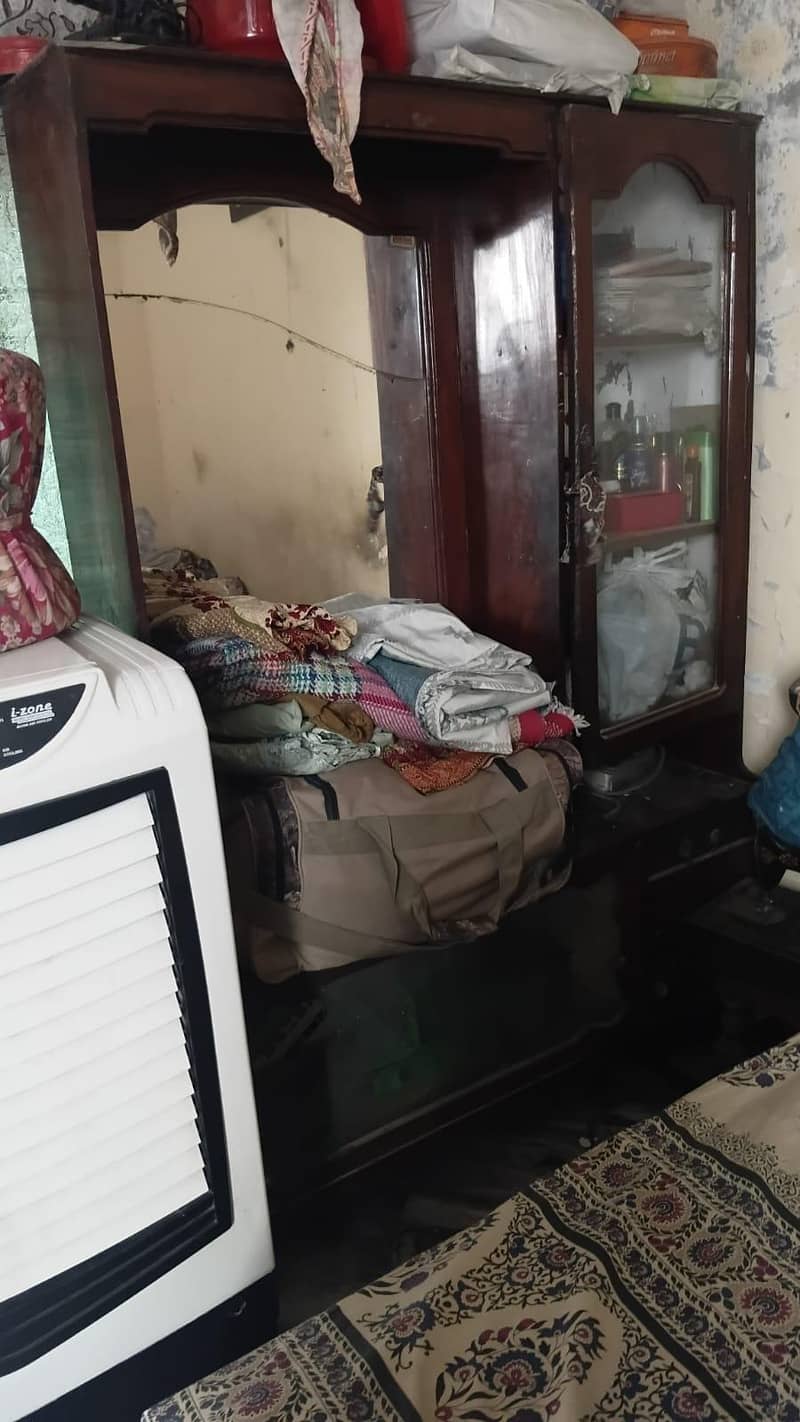 dressing table for sell 1