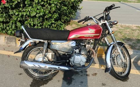 special edition with levish condition neat and clean singal hand used.