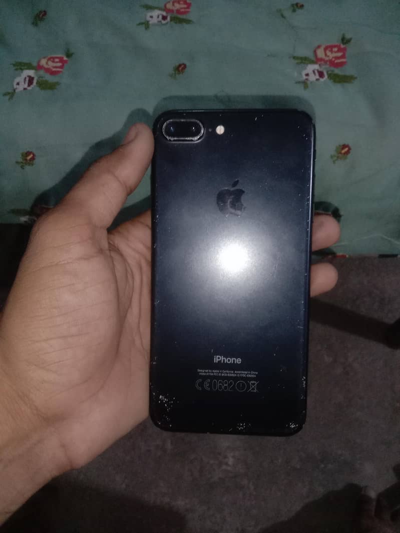 Apple iPhone 7plus 1