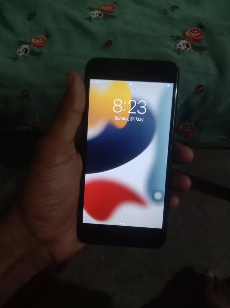 Apple iPhone 7plus 2
