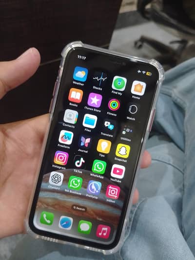 Apple iPhone XR 64 GB FACTORY UNLOCKED