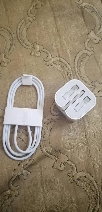 17 pro max original cable and adapter
