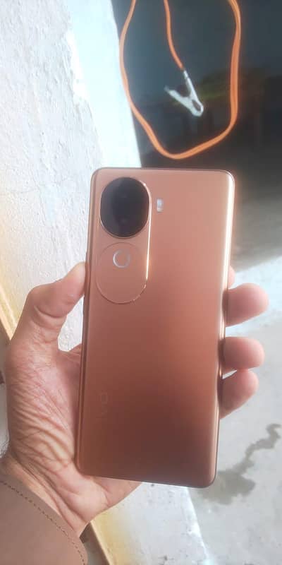 Vivo V40e