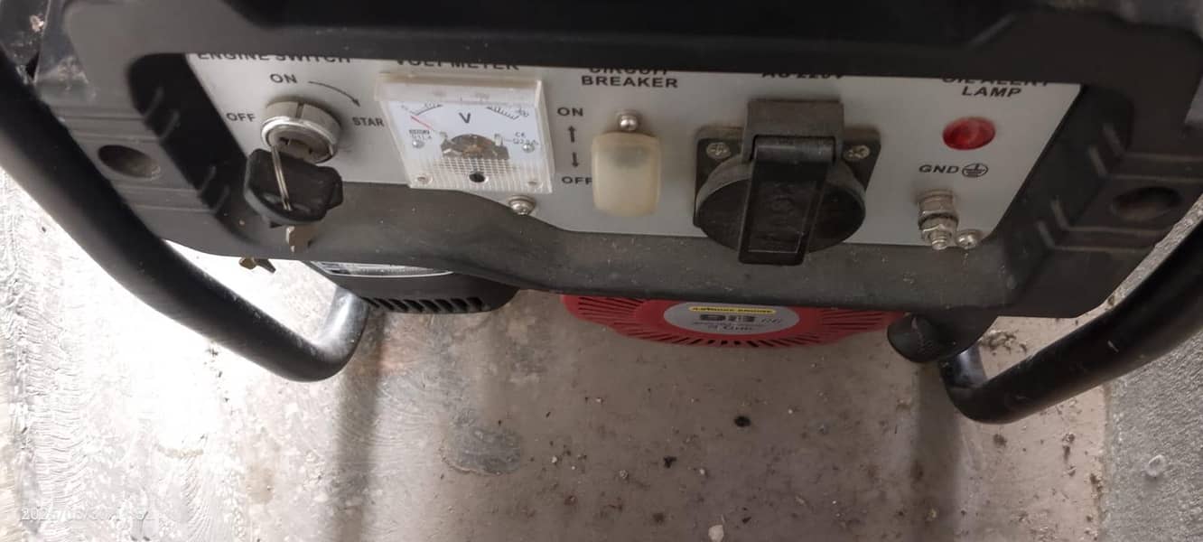 generator 8