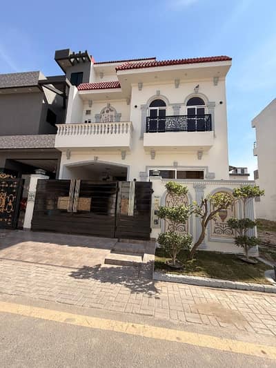 5 Marla Spanish house for sale in Etihad town ph 1 main Raiwind road Lahore