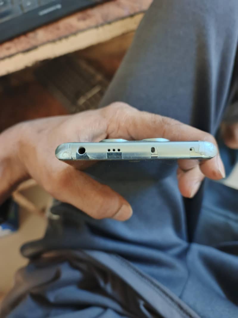 Redmi Note 14 Pro 3