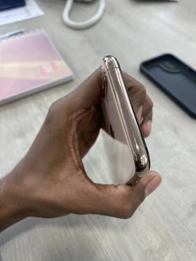 Apple iPhone XS