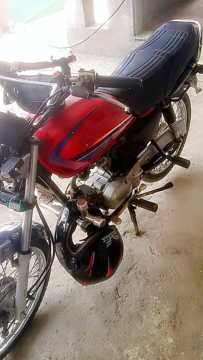 100 honda 2005 model