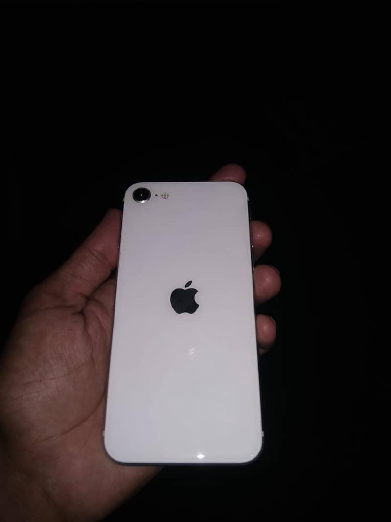 Apple iPhone SE 0