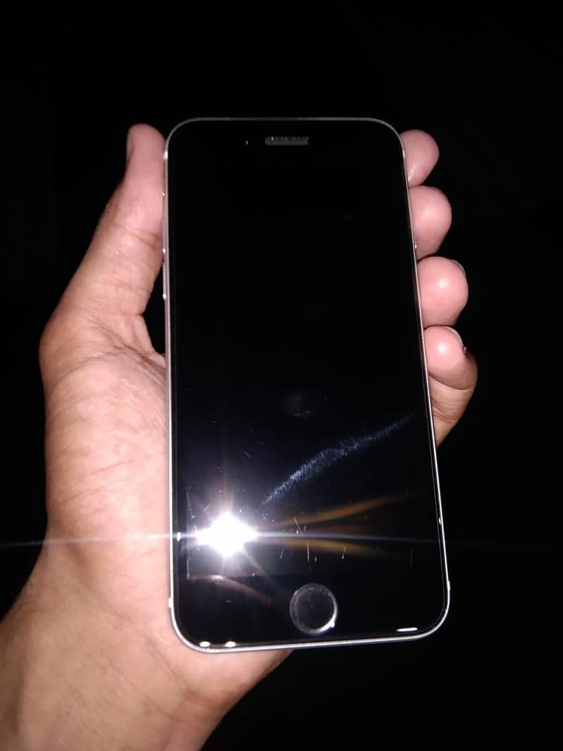 Apple iPhone SE 2