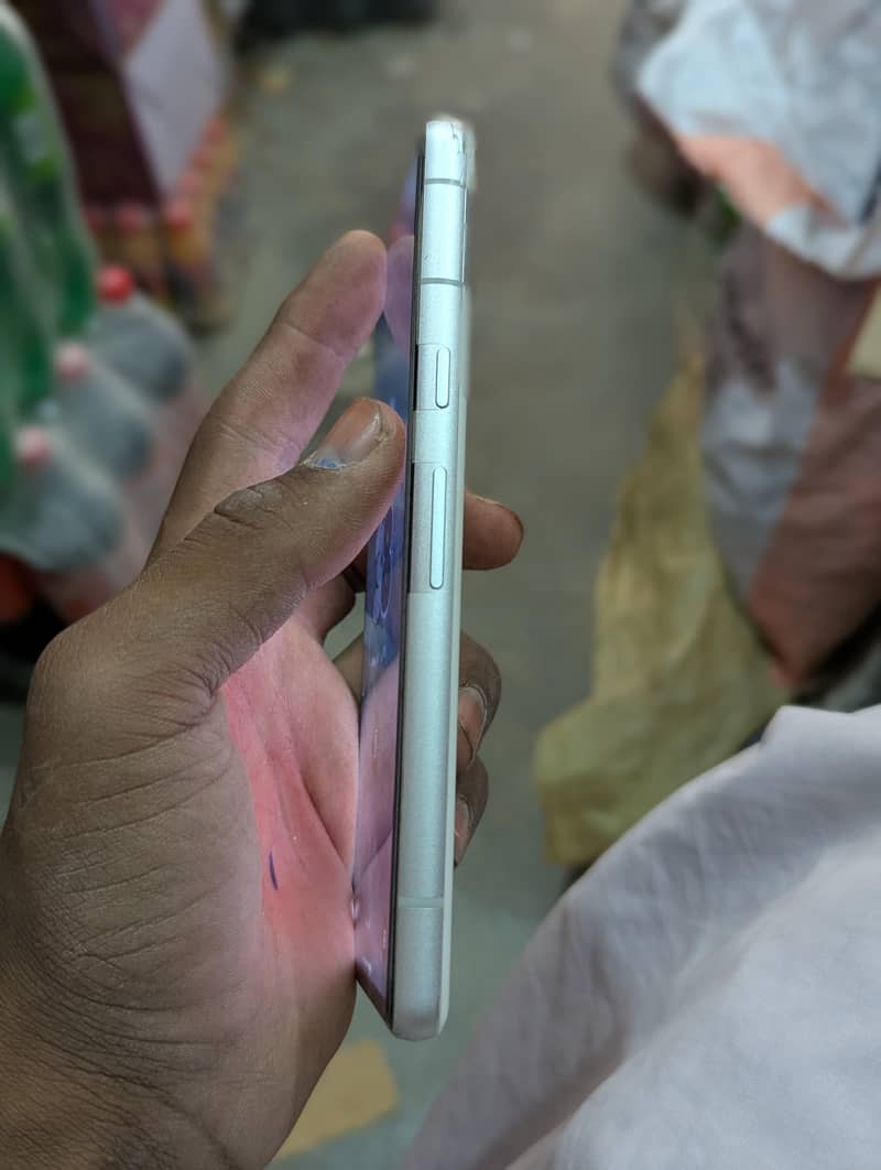 Google Pixel 7a 3