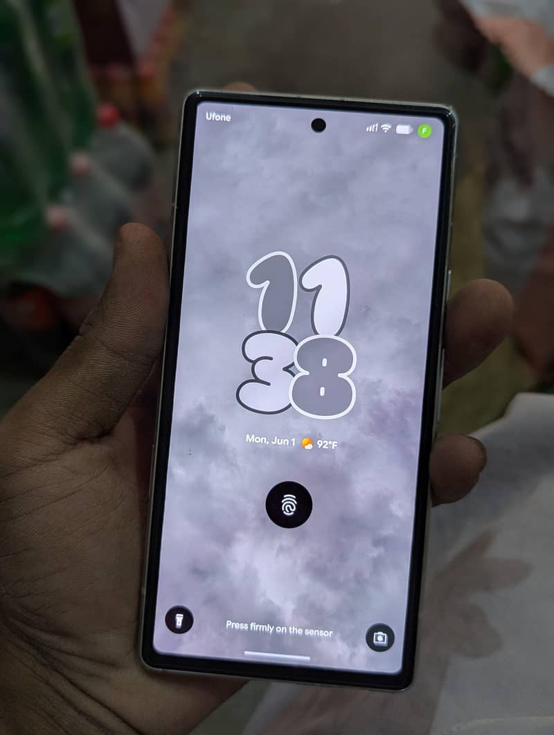 Google Pixel 7a 5