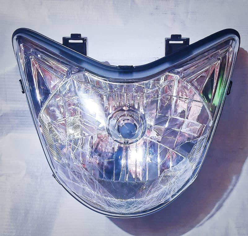 Headlight Beam CB150F 1