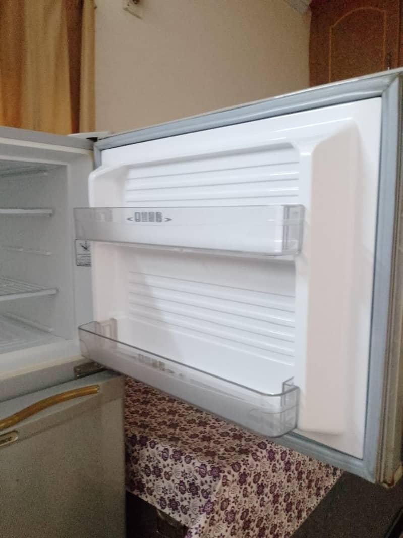 fridge 0