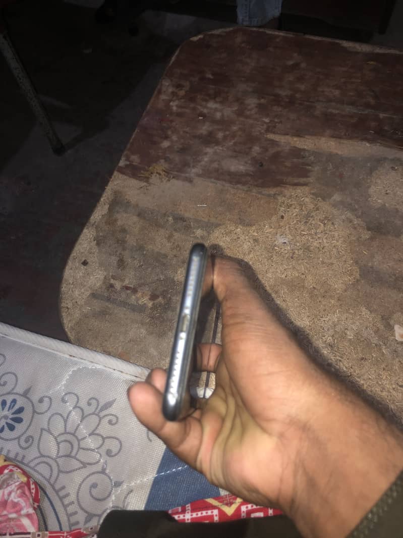 iPhone 8 Plus 2