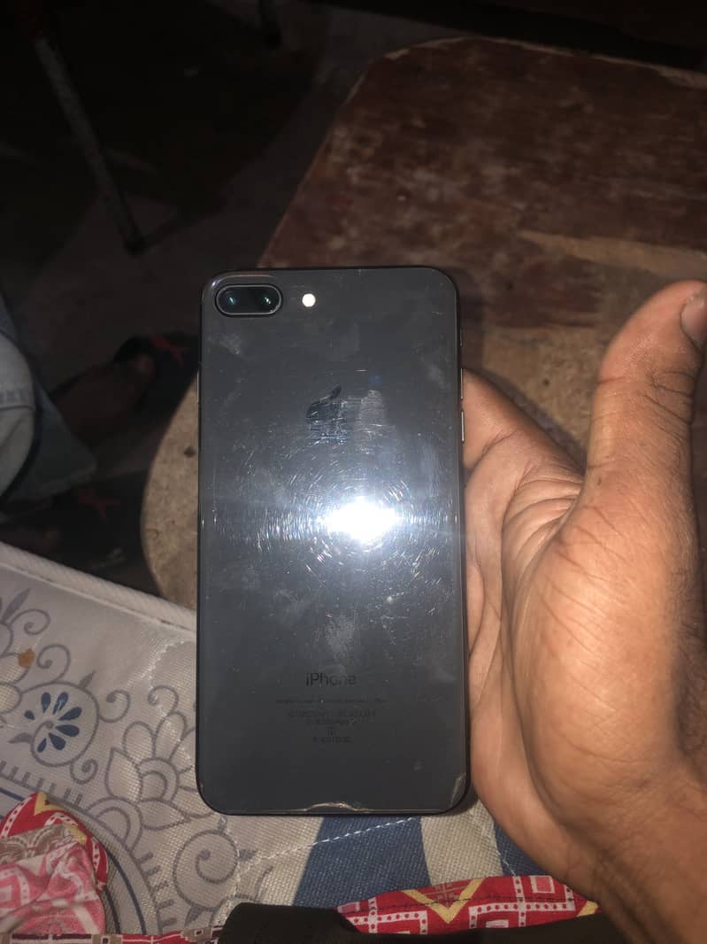 iPhone 8 Plus 5