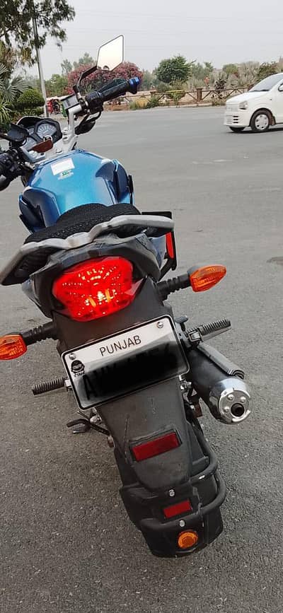 Gsx 125 Suzuki Blue color