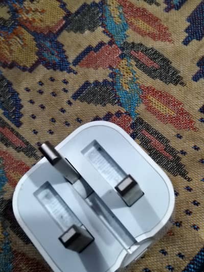 Apple iPhone 16 Pro charger