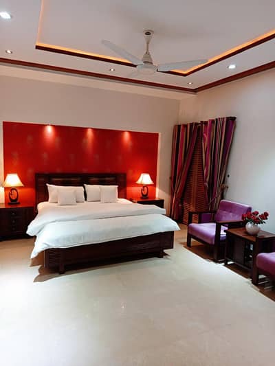 ONE KANAL HOUSE FOR RENT