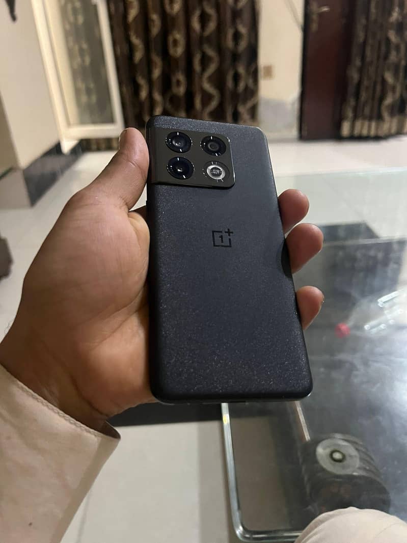 One Plus 10 Pro 0
