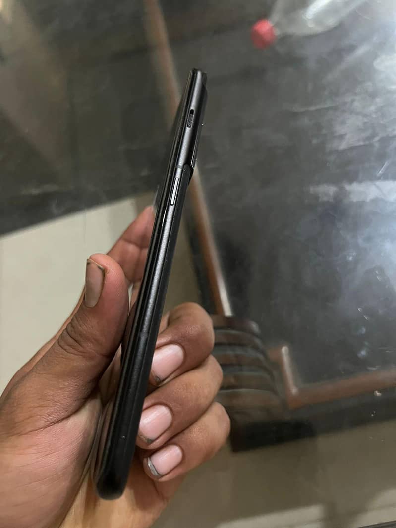 One Plus 10 Pro 4