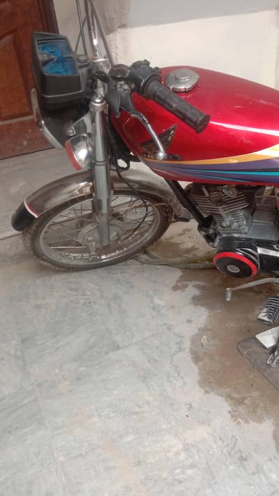 honda 125 2011 model orgnel bike Peshawar no