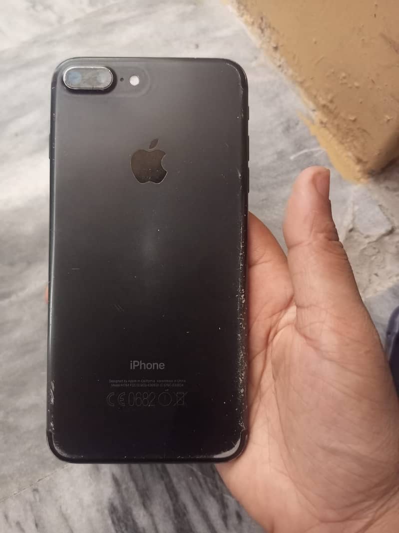 Apple iPhone 7 Plus 3