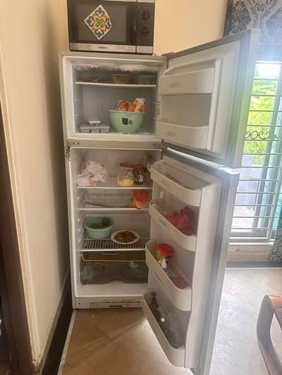 fridge refrigerator